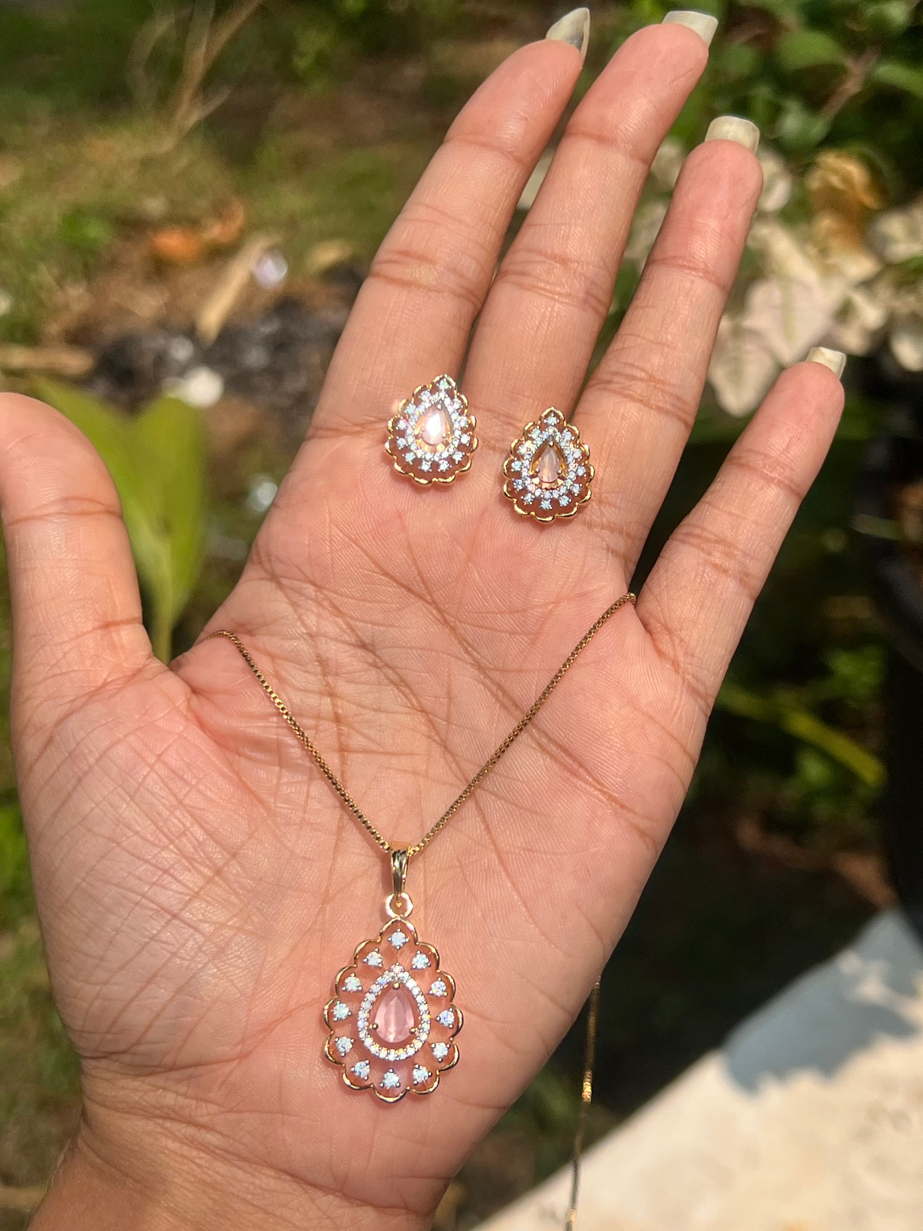 Premium party wear diamond replica repolishable pendant set product code D145