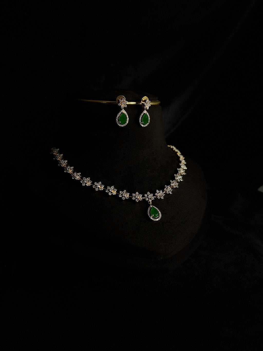 Premium daimond finish star necklace product code 32