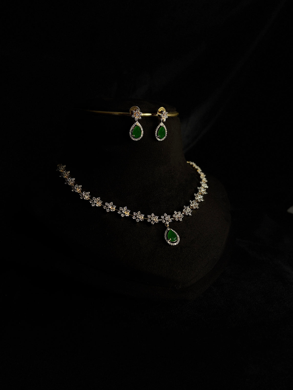 Premium daimond finish star necklace product code 32