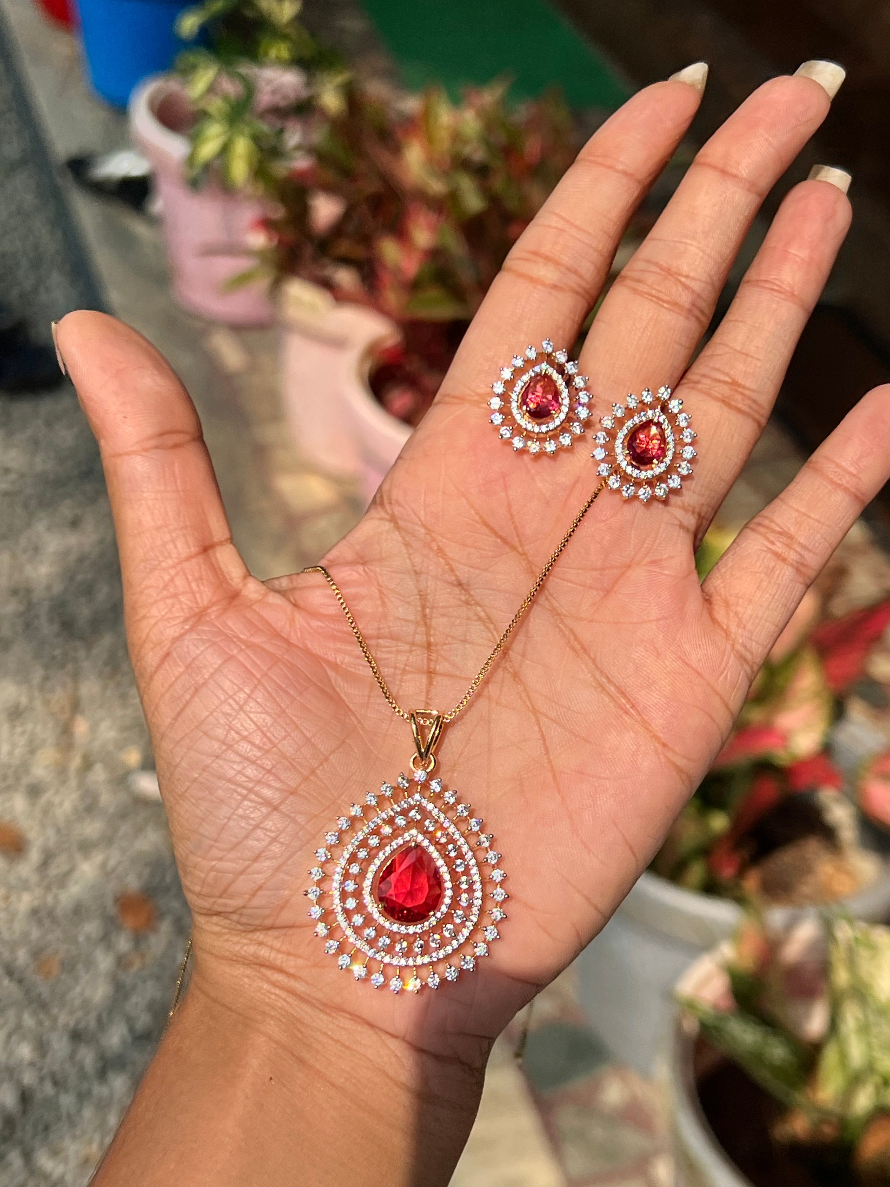 Premium diamond finish pendant set product code D67