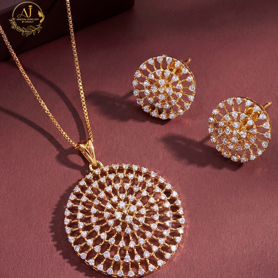 Premium diamond finish pendant set