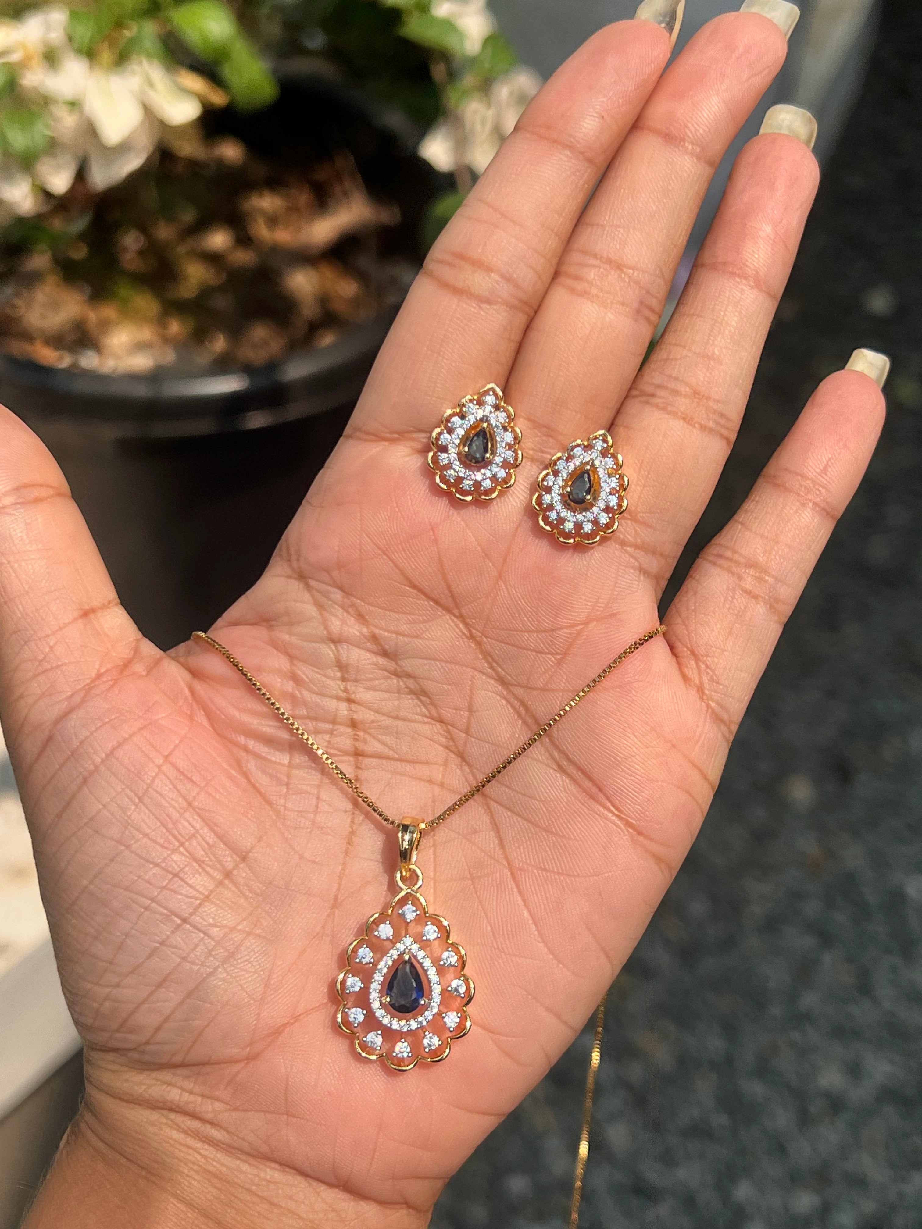 Premium party wear diamond replica repolishable pendant set product code D145