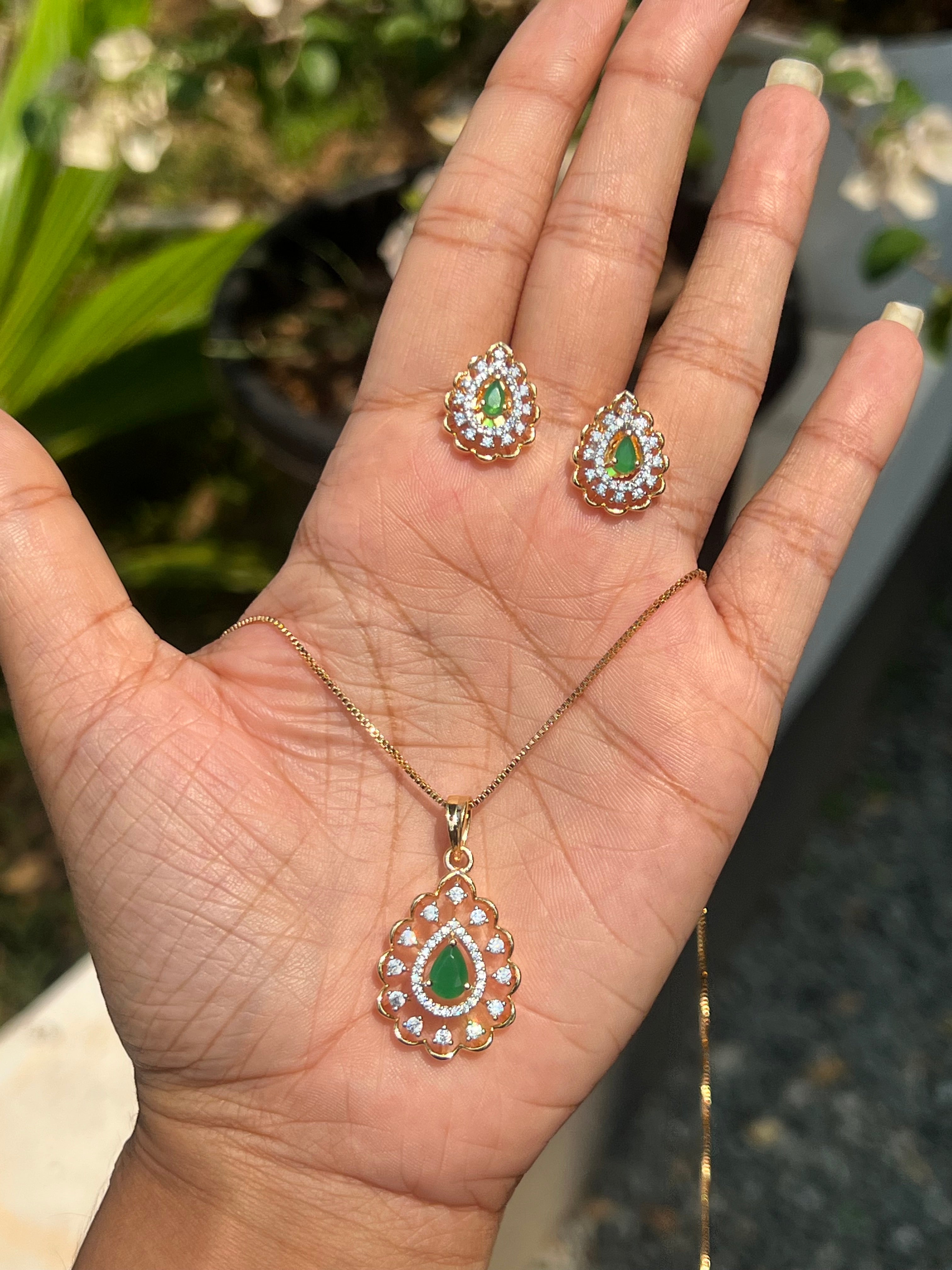 Premium party wear diamond replica repolishable pendant set product code D145