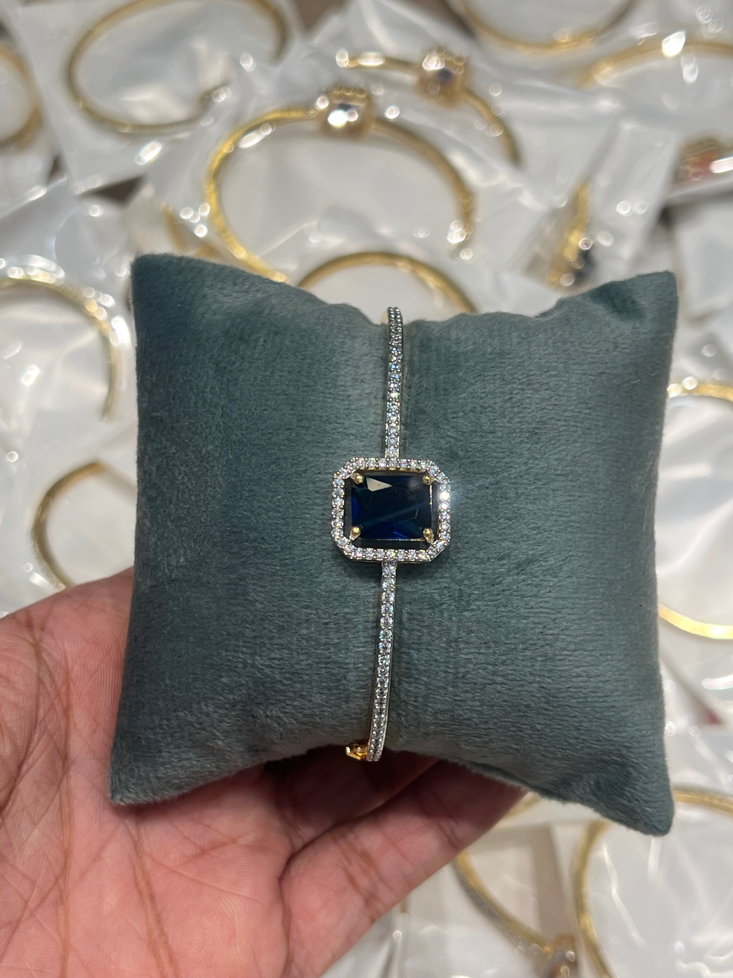 Premium diamond finish bracelet product code B9