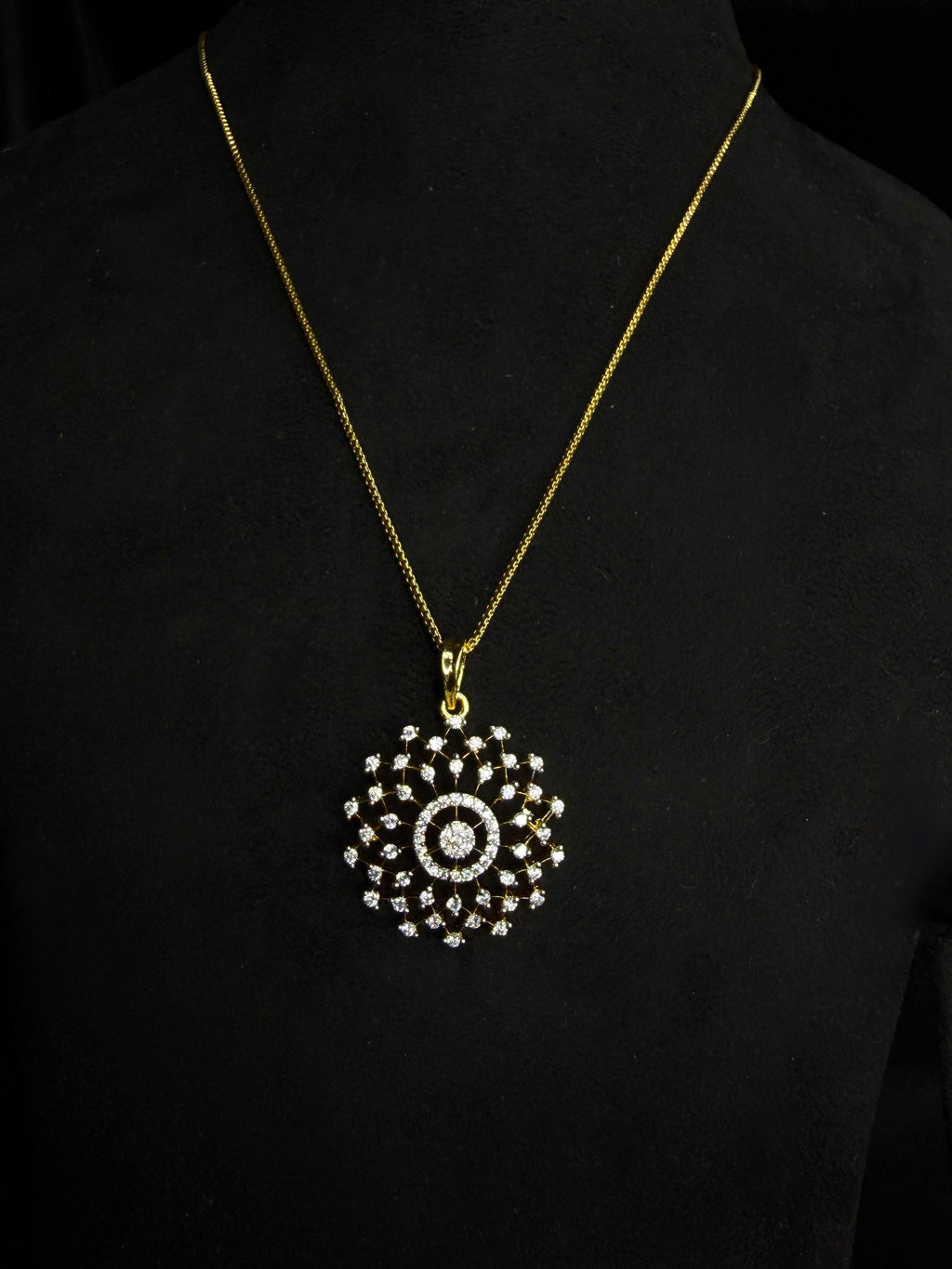 Premium diamond finish pendant set code D345